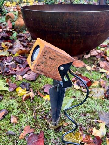 Professionele tuinspots, cortenstaal, buitenverlichting beschikbaar voor biedingen