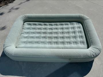 Luchtmatras Intex voor kleuters met opstaande randen, Caravans en Kamperen, Luchtbedden, Ophalen, Zo goed als nieuw, 1-persoons