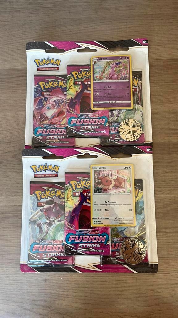 Pokémon Fusion Strike Espeon & Eevee 3 Booster-blister, Hobby en Vrije tijd, Verzamelkaartspellen | Pokémon, Nieuw, Booster, Foil