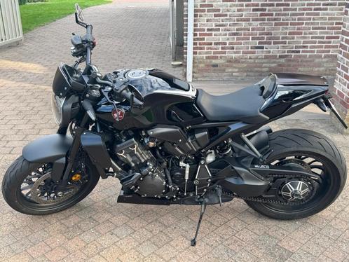 Honda CB1000R Black Edition - nieuwstaat - 2023 - 7500km, Motoren, Motoren | Honda, Particulier, Naked bike, meer dan 35 kW, 4 cilinders