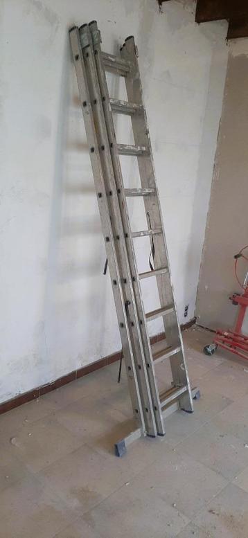 Ladder 3x9 treden beschikbaar voor biedingen