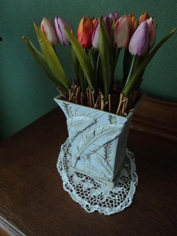 art nouveau vaas beschikbaar voor biedingen