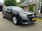 Mercedes A 180 d URBAN NAVI PDC, Auto's, Automaat, Leder en Stof, Zwart, Bedrijf