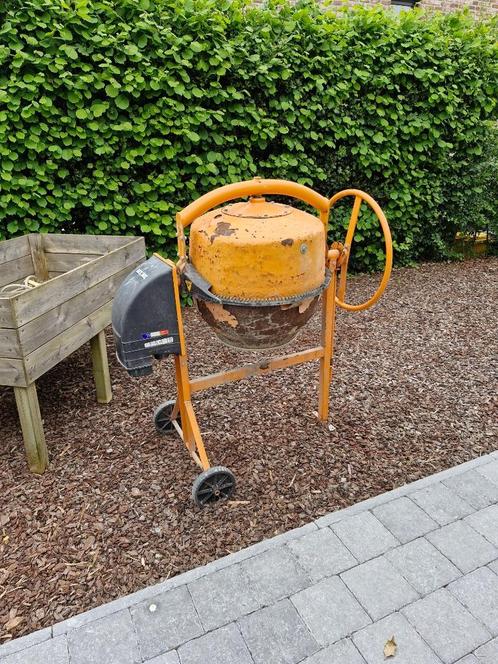 Bétonnière de 134 litres, Doe-het-zelf en Bouw, Betonmolens, Gebruikt, Ophalen