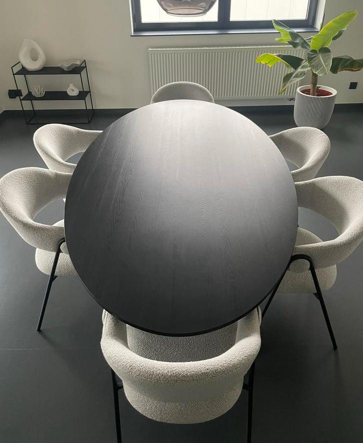 Cherry eettafel met Lowen stoelen, Huis en Inrichting, Tafels | Eettafels, Zo goed als nieuw, Ovaal, Ophalen