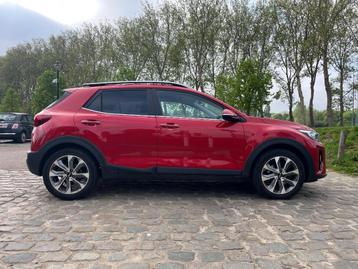 Kia Stonic 56.000 km incl. onderhoud (overlijden eigenaar), Autos, Rouge, Achat, Euro 6, Noir