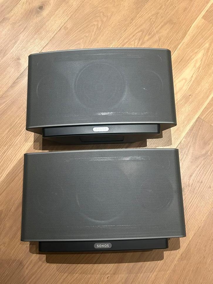 2X Sonos play 5 (S1) speaker nieuwstaat, Audio, Tv en Foto, Luidsprekerboxen, Zo goed als nieuw, Front, Rear of Stereo speakers