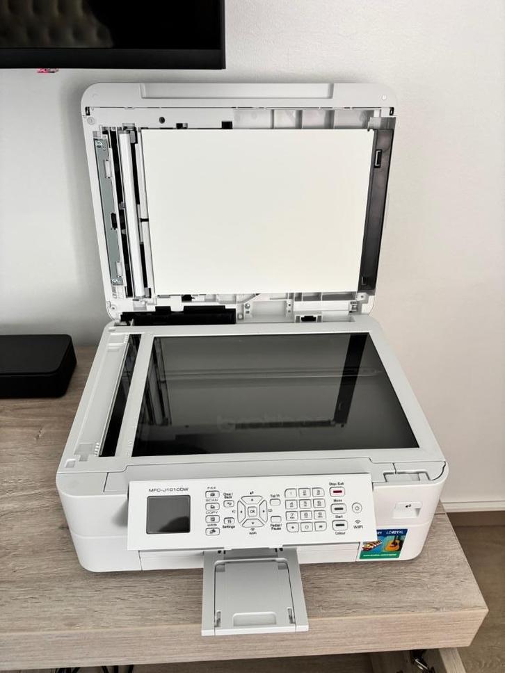 BROTHER ALL IN ONE INKTJET PRINTER, Computers en Software, Printers, Zo goed als nieuw, Printer, Inkjetprinter, Faxen, Kleur printen
