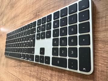 Apple Magic Keyboard met numeriek toetsenblok en Touch ID (2 beschikbaar voor biedingen