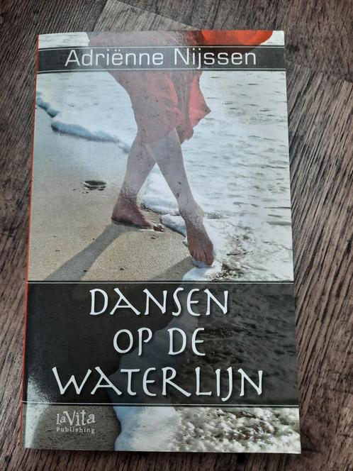 Adriënne Nijssen - Dansen op de waterlijn, Boeken, Literatuur, Ophalen of Verzenden