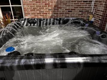 Jacuzzi 6 persoons, Tuin en Terras, Ophalen, Zo goed als nieuw