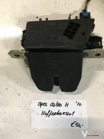 Opel Astra H 2010 Kofferbakslot beschikbaar voor biedingen