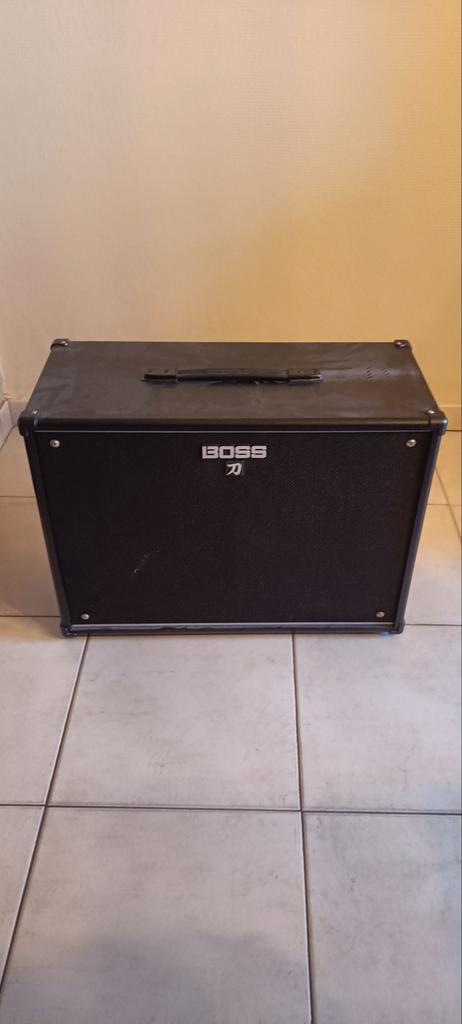 BOSS Katana 2x12 Cabinet, Musique & Instruments, Amplis | Basse & Guitare, Comme neuf, Enlèvement