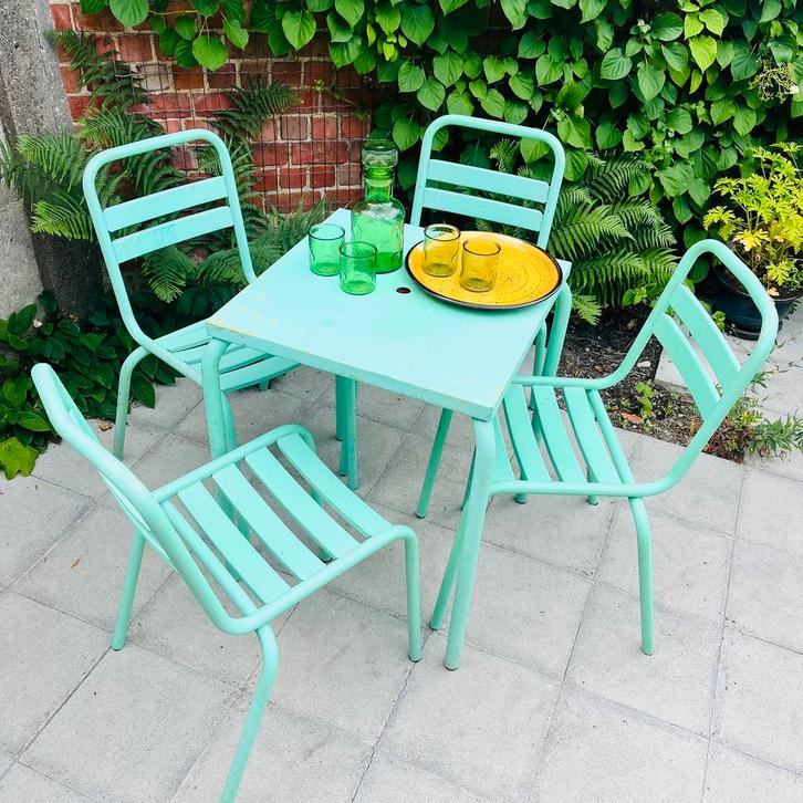 Vintage Franse pastelgroene metalen tuinset, Tuin en Terras, Tuinsets en Loungesets, Gebruikt, Tuinset, Overige materialen, 4 zitplaatsen