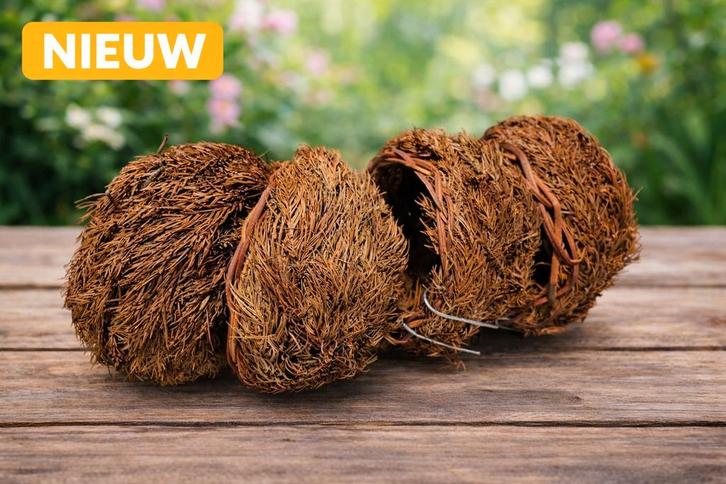 Nid pour oiseaux indigènes avec crochet (branches de pin) Ø, Animaux & Accessoires, Oiseaux | Accessoires, Enlèvement