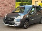 PEUGOET PARTNER 2017 BENZINE 1.2 200.000KM EURO6B, Auto's, Euro 6, Zwart, Bedrijf, Handgeschakeld