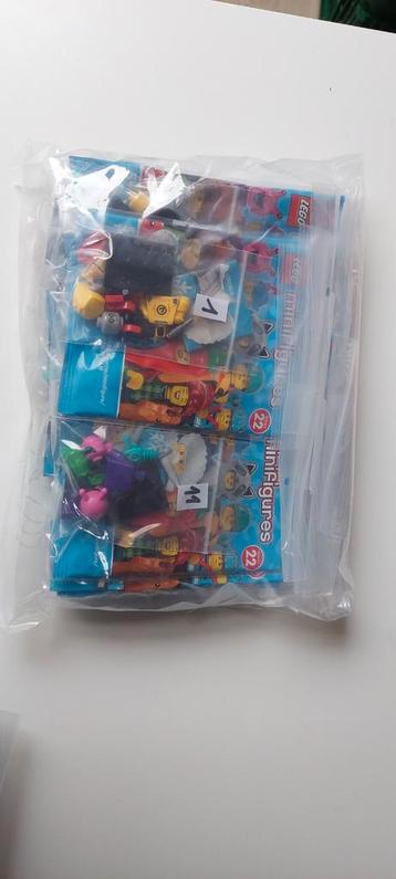 Lego minifiguren serie 22, 23,24,27 beschikbaar voor biedingen