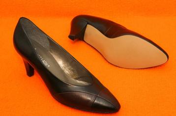 Elegante damesschoenen, maat 42 - 6 paar beschikbaar voor biedingen