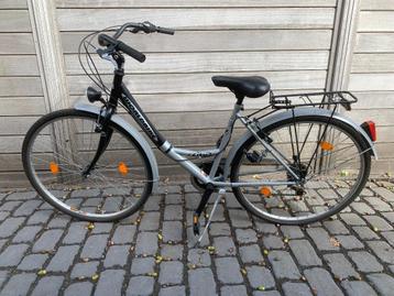meisjesfiets 28 inch beschikbaar voor biedingen