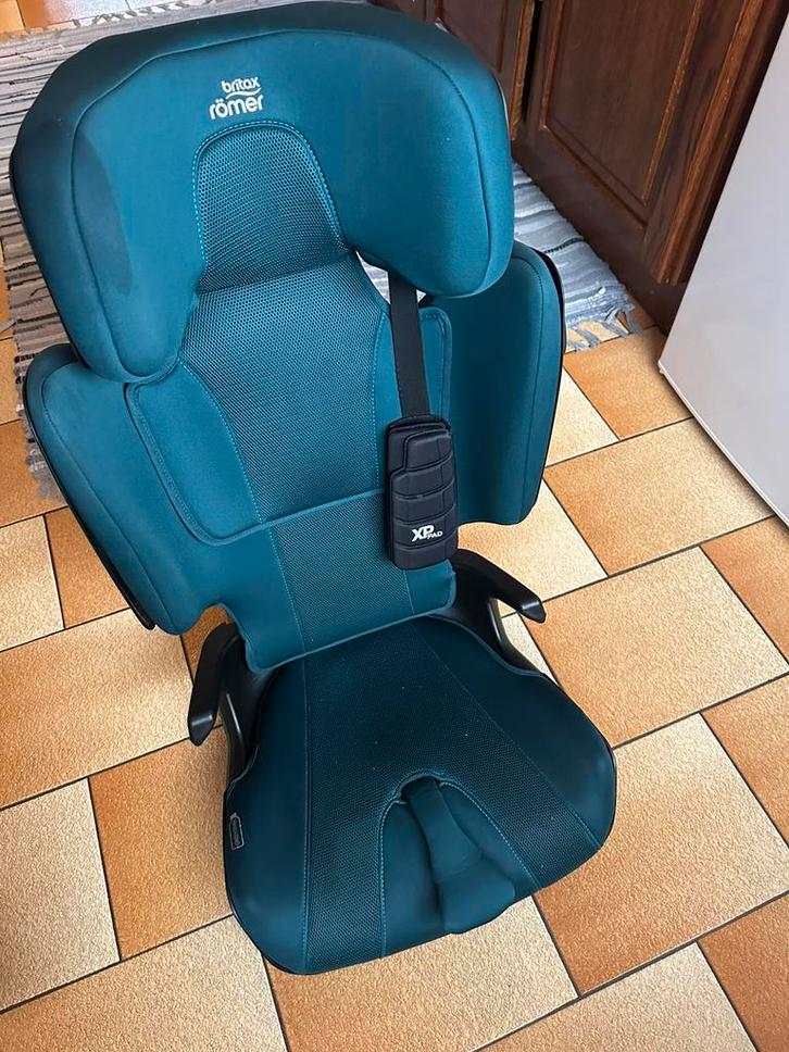 Britax Romer Kidfix i size 15-36, Kinderen en Baby's, Autostoeltjes, Gebruikt, Romer, Autogordel, Ophalen