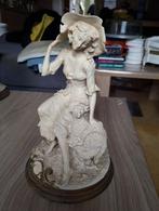 vrouw met schaap, Ophalen of Verzenden, Zo goed als nieuw, Fantasy