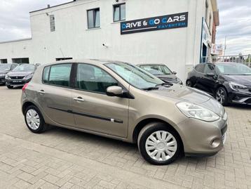 Renault Clio Clio 1.5 dCi 31.000 KM - 1 Eigenaar - Carpass !, https://public.car-pass.be/vhr/c92c4db0-9b62-4ece-b41b-7a008c115d5e