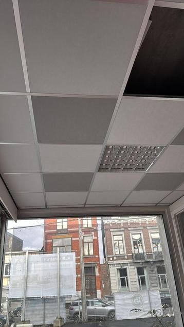 dalle de plafond + éclairage inclus ( 200 m 2 dispo, 8 eu m2, Ophalen of Verzenden