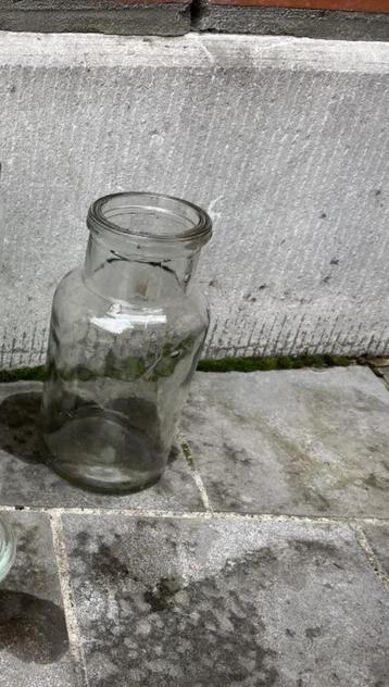 glazen bokaal beschikbaar voor biedingen