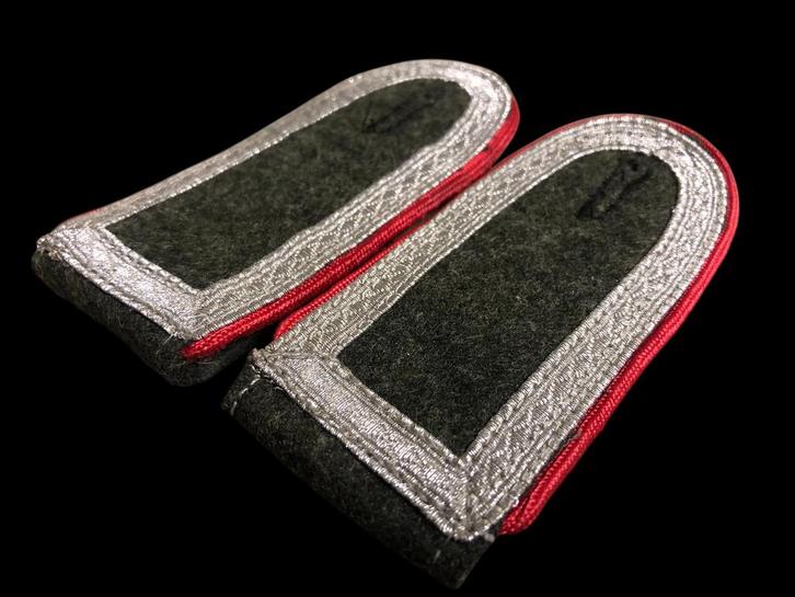 WH WW2 artillerie unterfeldwebel schulterklappen, Verzamelen, Militaria | Tweede Wereldoorlog, Ophalen of Verzenden