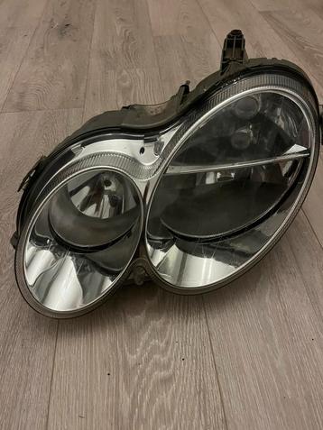 Phare avant gauche Mercedes CLK beschikbaar voor biedingen