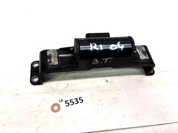 R1 2004 - 2006 Yamaha Beugel Beugel tank D1-47760 beschikbaar voor biedingen
