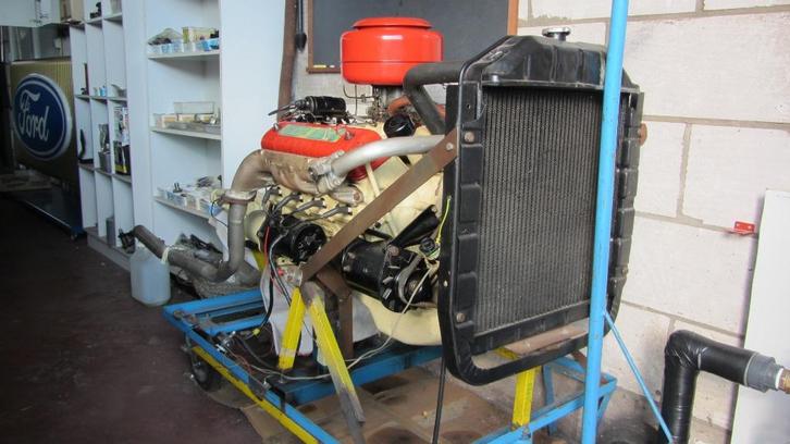 Motor V8 Oldtimer, Auto's, Oldtimers, Particulier, Ford USA, Benzine, Handgeschakeld, Achterwielaandrijving, Ophalen