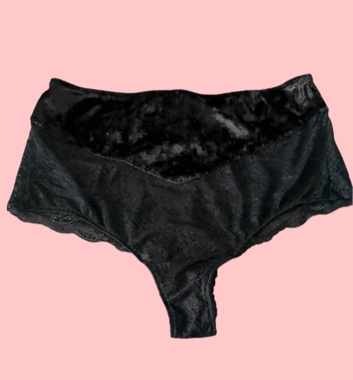 String hoog model, Vêtements | Femmes, Sous-vêtements & Lingerie, String, Enlèvement ou Envoi