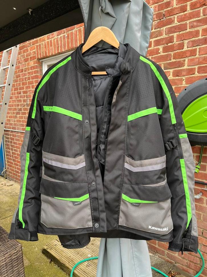 Kawasaki touring jas en broek,kan ook appart verkocht worden, Motoren, Kleding | Motorkleding, Ophalen