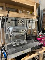 Professionele nespresso aguila 220 koffiemachine, Elektronische apparatuur, Koffiezetapparaten, Ophalen, Zo goed als nieuw, Koffiemachine