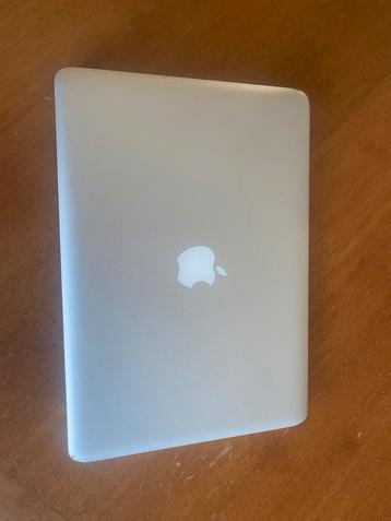 MacBookPro 13”, 2.3 ghz, 500G ssd, cracked screen, no DVD dr