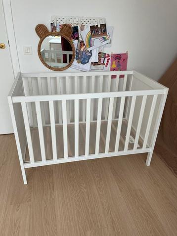 Sundvik IKEA babybed wit beschikbaar voor biedingen