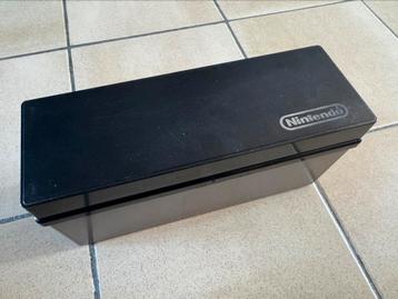 Opbergdoos voor NES spellen beschikbaar voor biedingen