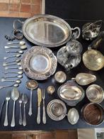 Verzilverde theepot,dienbladen,schotels,bestek, Antiek en Kunst, Ophalen