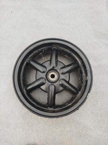 achtervelg 10inch MBK booster oud model  beschikbaar voor biedingen