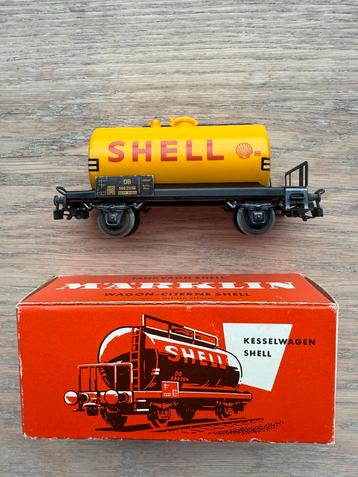 VINTAGE MARKLIN DRIE RAIL HO SCHAAL #4502 TANKWAGEN SCHAAL. beschikbaar voor biedingen