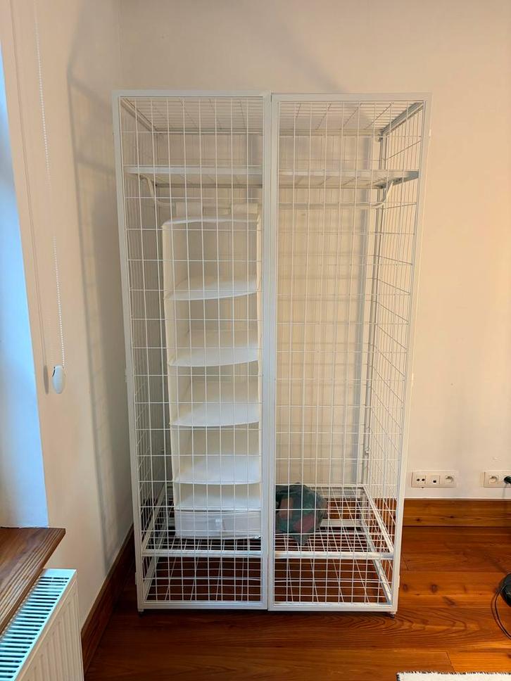 Ikea PS matalli crasset kleerkast met kleurvlakken, Huis en Inrichting, Kasten | Kleerkasten, Gebruikt, 150 tot 200 cm, 50 tot 100 cm