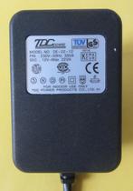 Adaptateur -TDC Power - Modèle N DE-22-12, Utilisé, Enlèvement ou Envoi