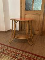 Rotan bijzettafel, Ophalen