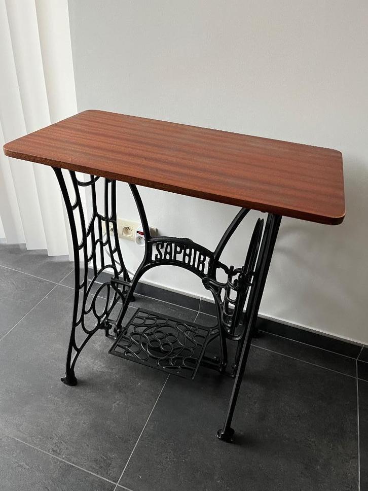 Pied de machine à coudre avec tablette en bois, Antiquités & Art, Curiosités & Brocante, Enlèvement