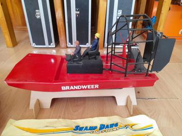 Air/moerasboot RTR beschikbaar voor biedingen