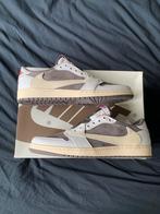 Jordan 1 Retro Low OG SP Reverse Mocha, Kleding | Heren, Schoenen, Verzenden, Wit, Nieuw, Sneakers
