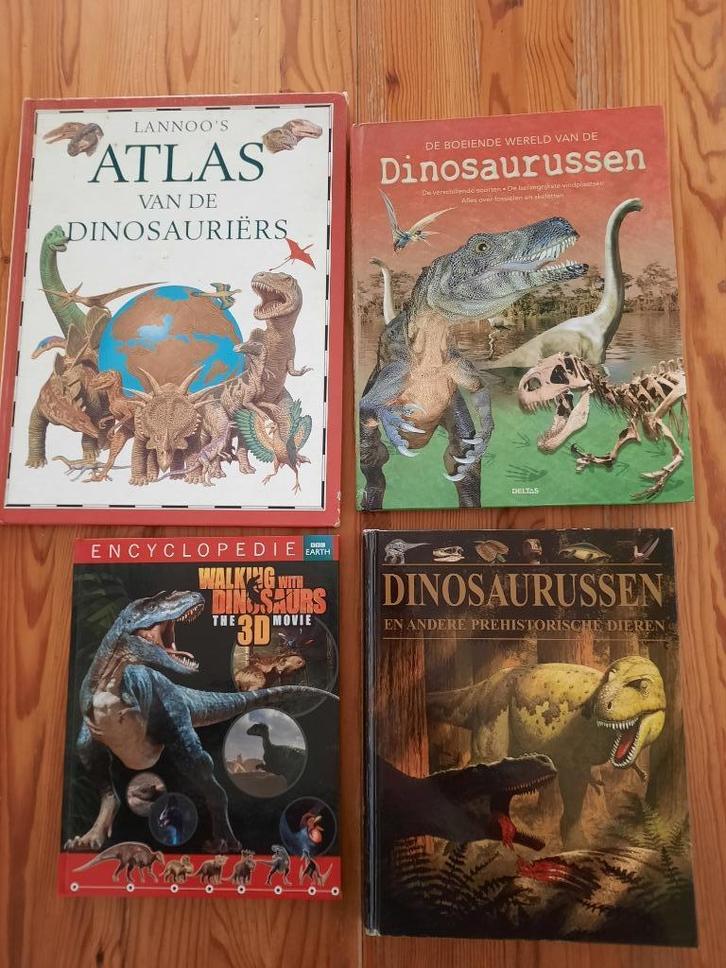 Dinosaurussen boeken, Boeken, Encyclopedieën, Gelezen, Complete serie, Dieren, Ophalen