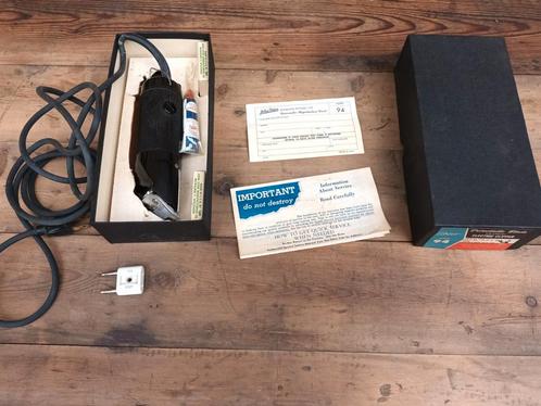 Vintage Oster model 94 hair clipper, Antiek en Kunst, Antiek | Gereedschap en Instrumenten, Ophalen of Verzenden