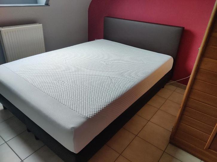 Tweepersoonsbed Boxspring 140cm breed met Tempur matras, Maison & Meubles, Chambre à coucher | Lits, Comme neuf, Queen size, 140 cm